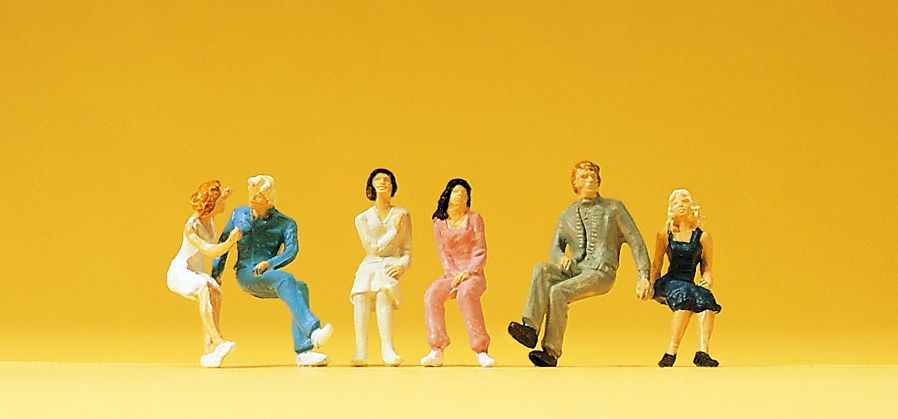 Preiser 14138 HO規 坐著的情侶