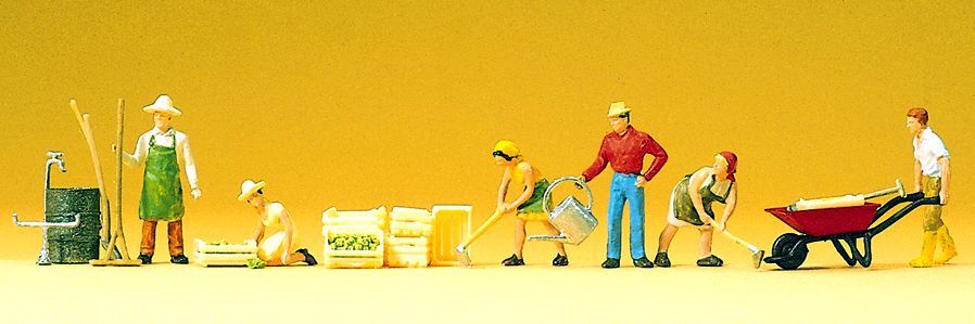 Preiser 10046 HO scale, Gardener with watering can, wheelbarrow and boxes