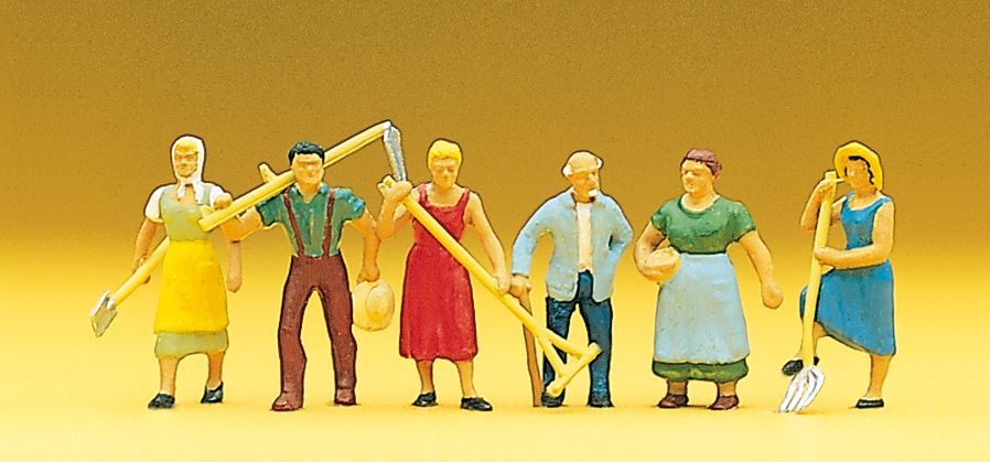 Preiser 10040 HO scale, Field workers standing with hooks, scythes