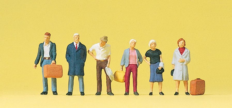 Preiser 10504 HO scale, Standing Travelers