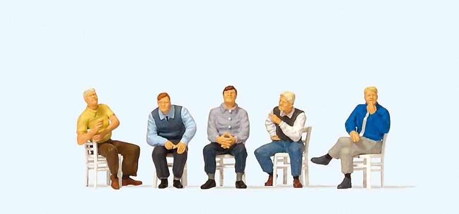 Preiser 10579 HO scale, Seated men, waiting with loose chairs