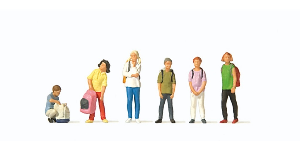Preiser 10728 HO scale, school children