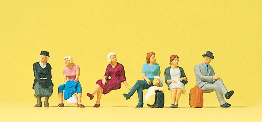 Preiser 10506 HO scale, Seated Travelers