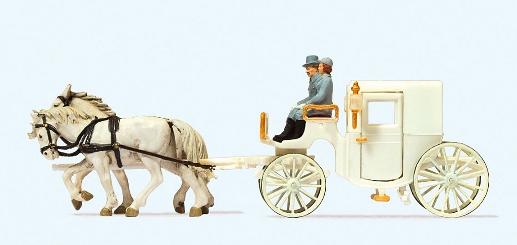 Preiser 30495 HO scale, 2-horse wedding carriage closed