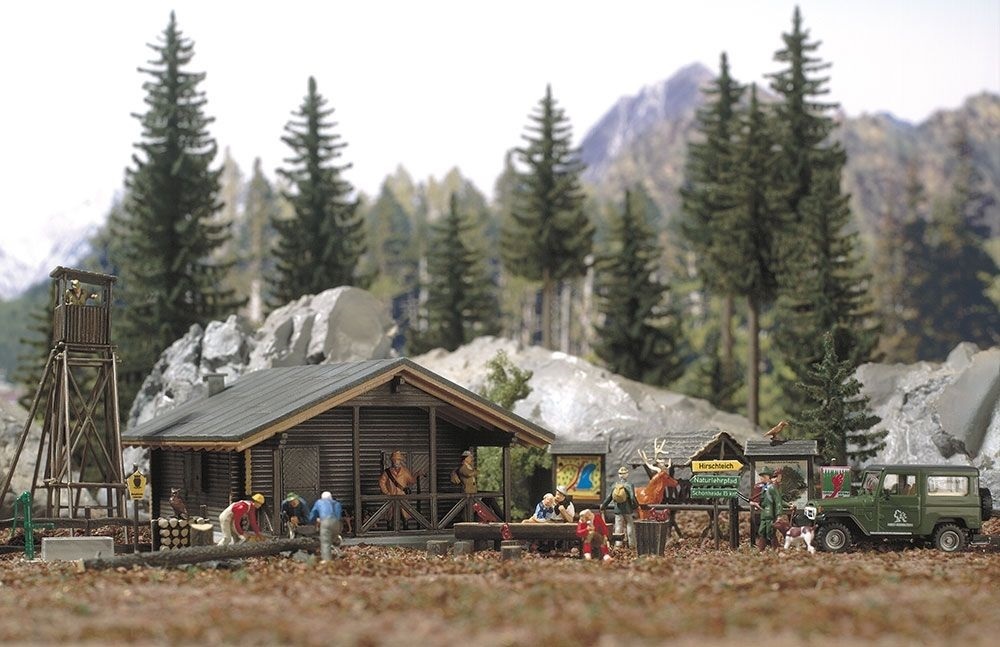 Busch 6042 HO scale, Forest Set with Cabin