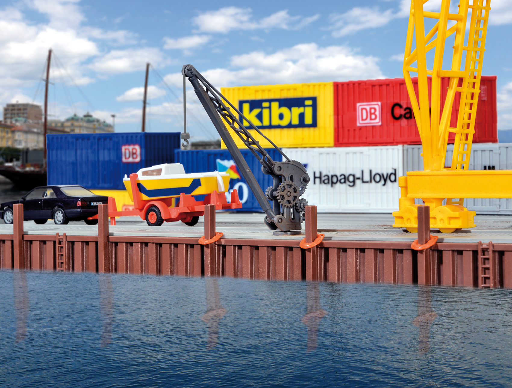 Kibri 38528 HO scale, Dockside accessories