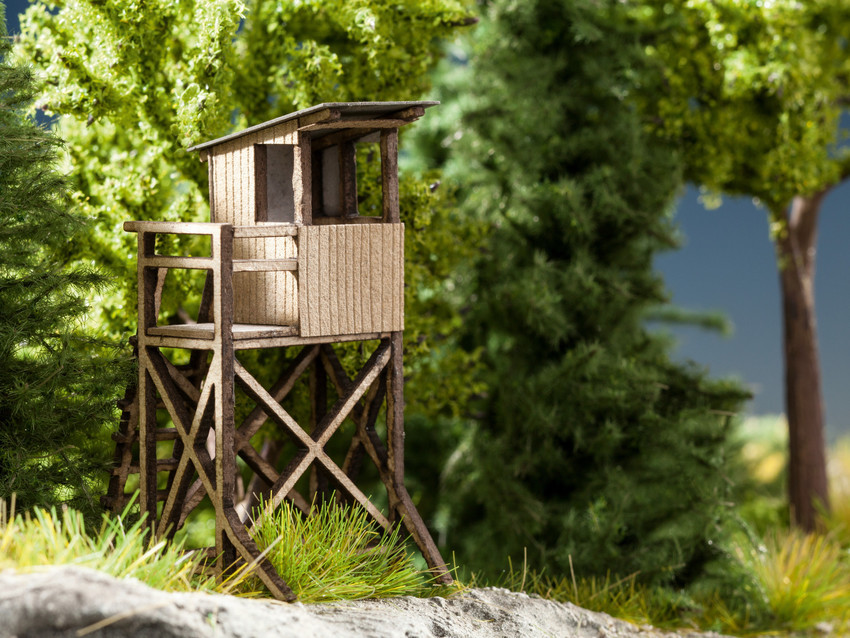 Noch 14341 HO scale, Raised Hide
