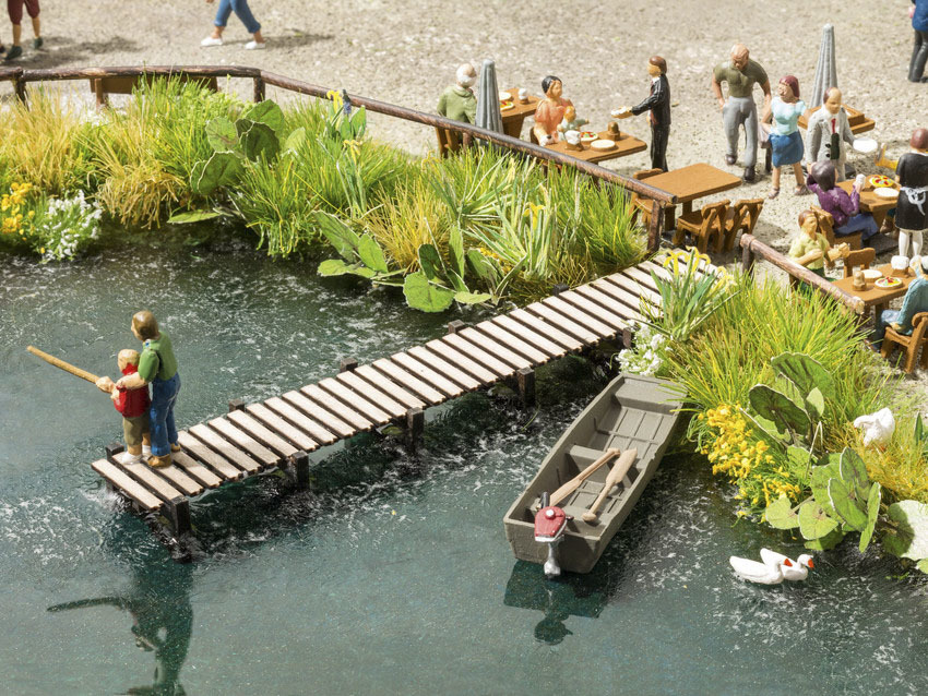 Noch 14223 HO scale Footbridge