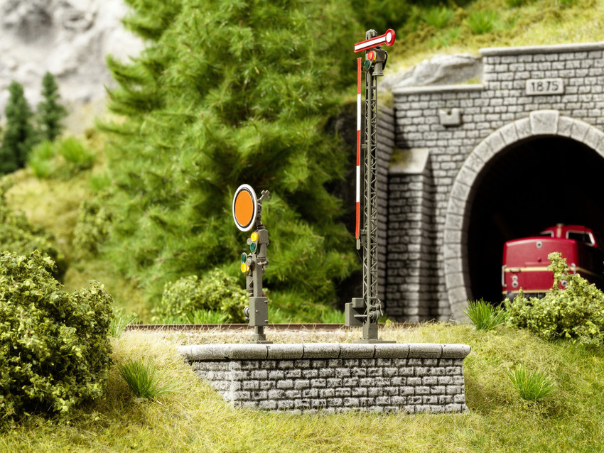 Noch 58305 HO規 Signal Base  big 信號機底石(大 2入)