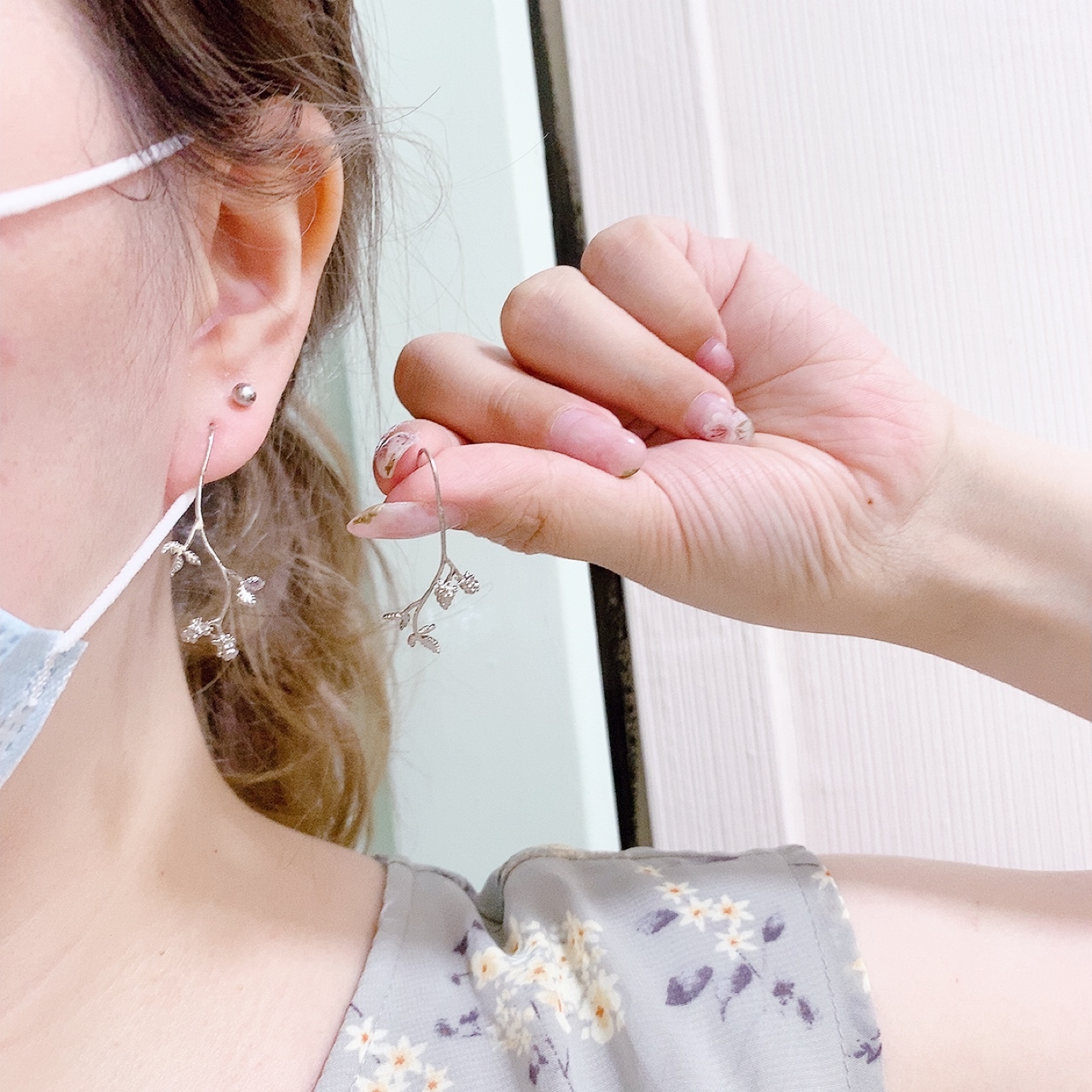 [日本制]金屬小花耳環(防敏感)