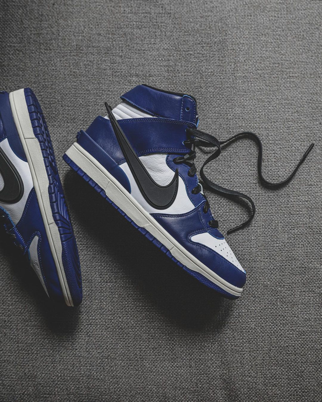 Ambush x Nike Dunk High Deep Royal 藍白