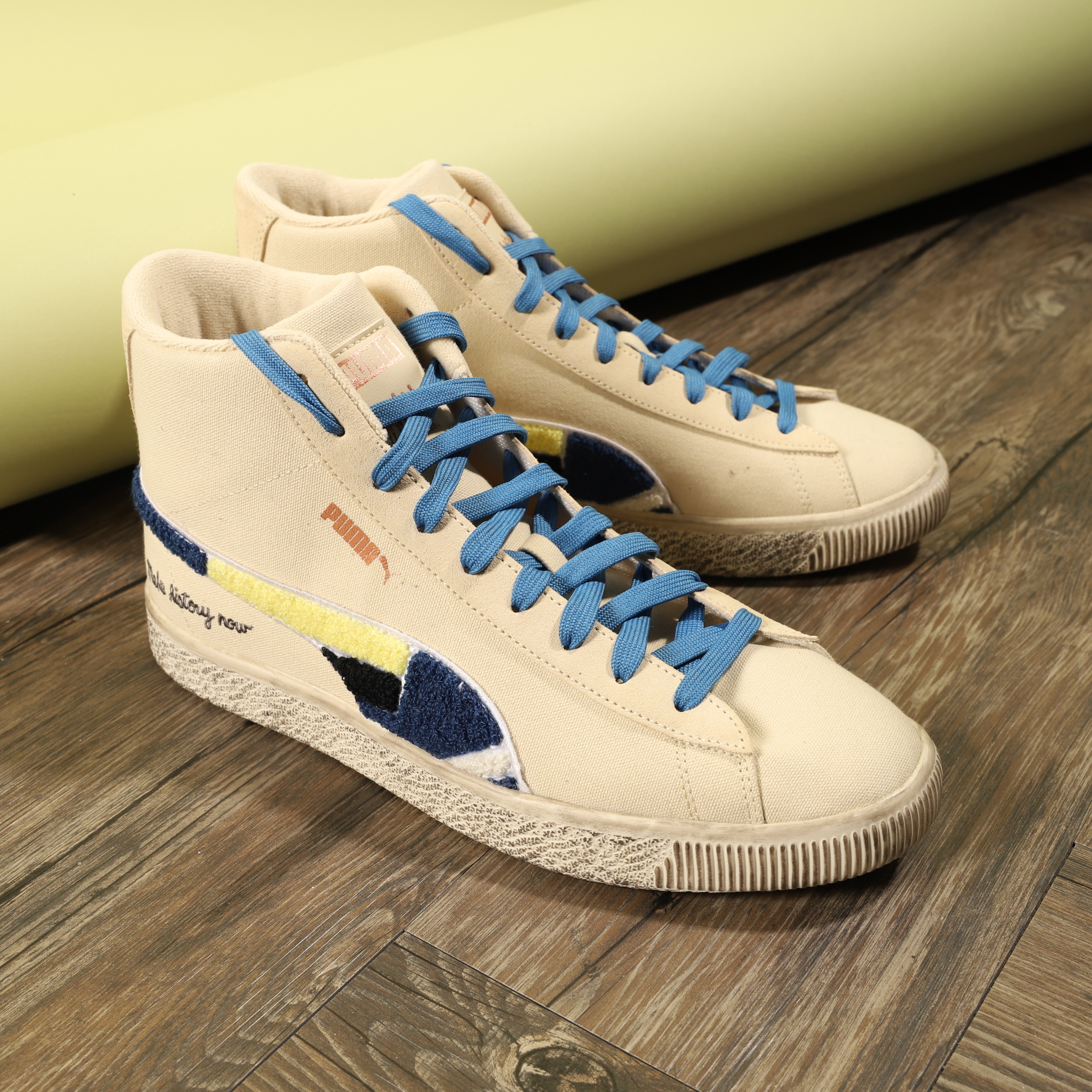 全新 US11/29CM PUMA X BLACK FIVES CLYDE MID 卡其色 立體毛絨 刺繡 作舊 仿舊 聯名 高筒 休閒鞋【381956-01】