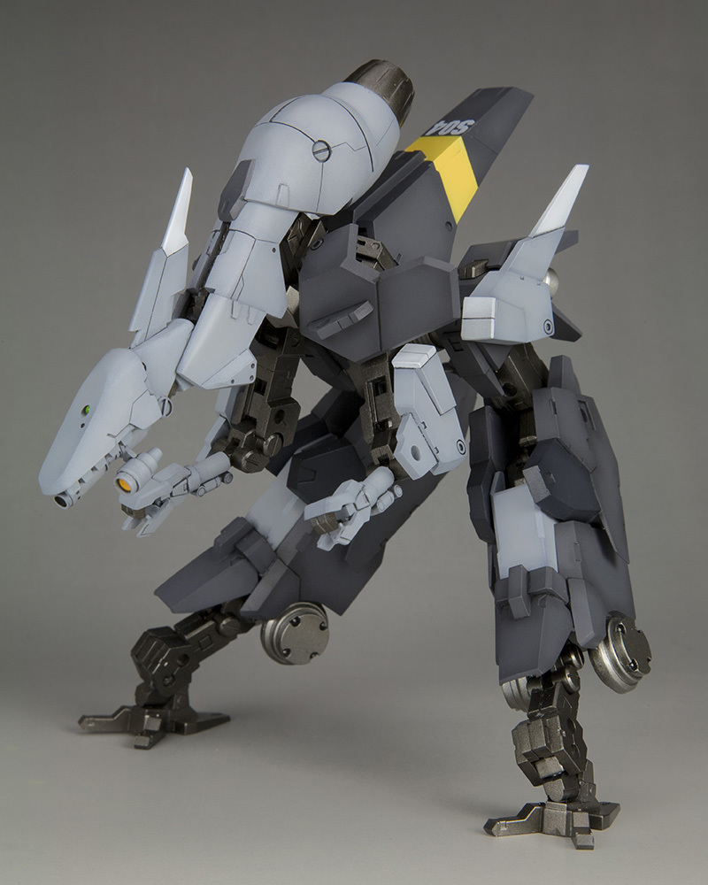 1/100 Frame Arms  骨裝機兵 NSG-25γ STRAUSS RE2 組裝模型(FA136)
