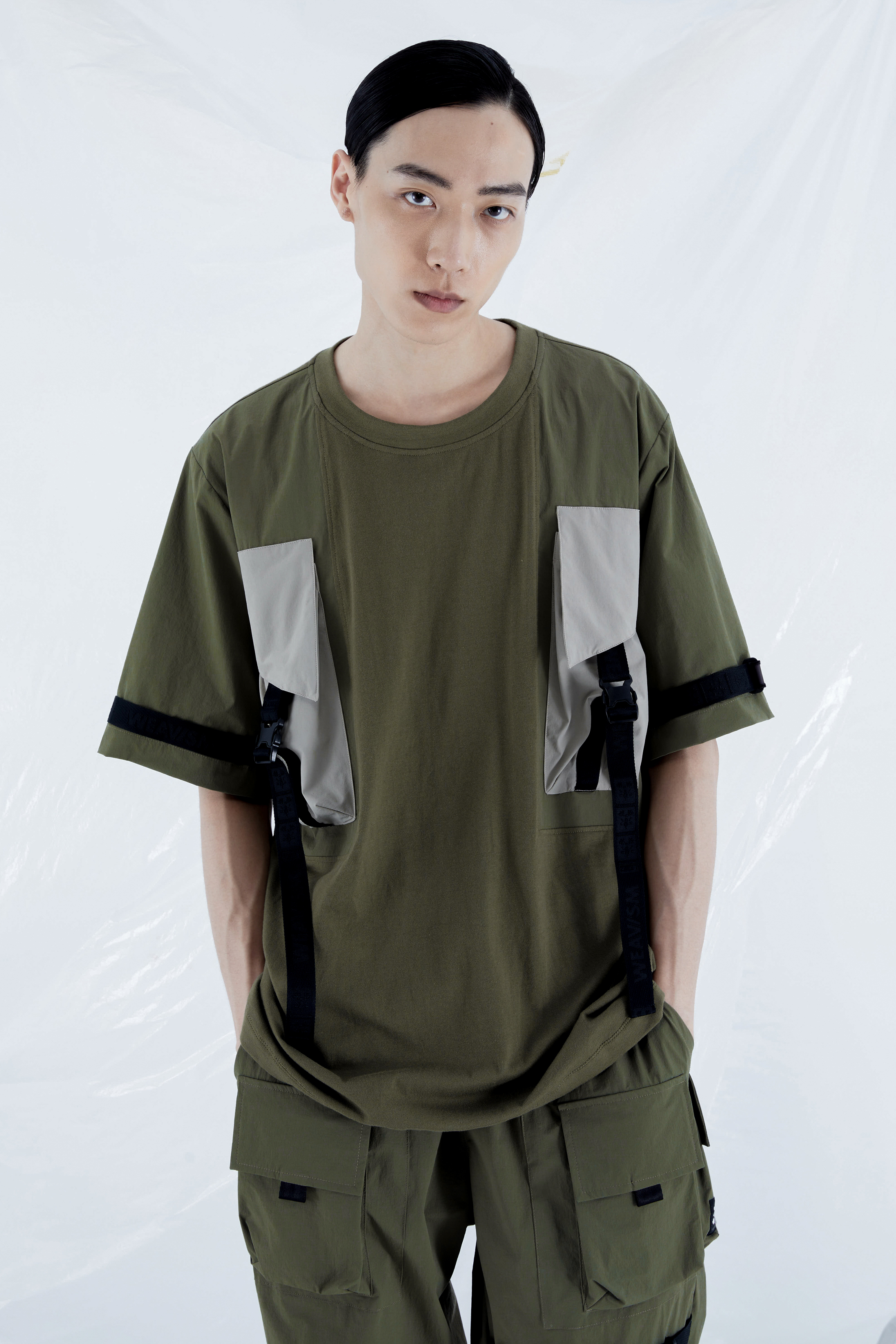 拼袖雙口袋Tee - 墨綠