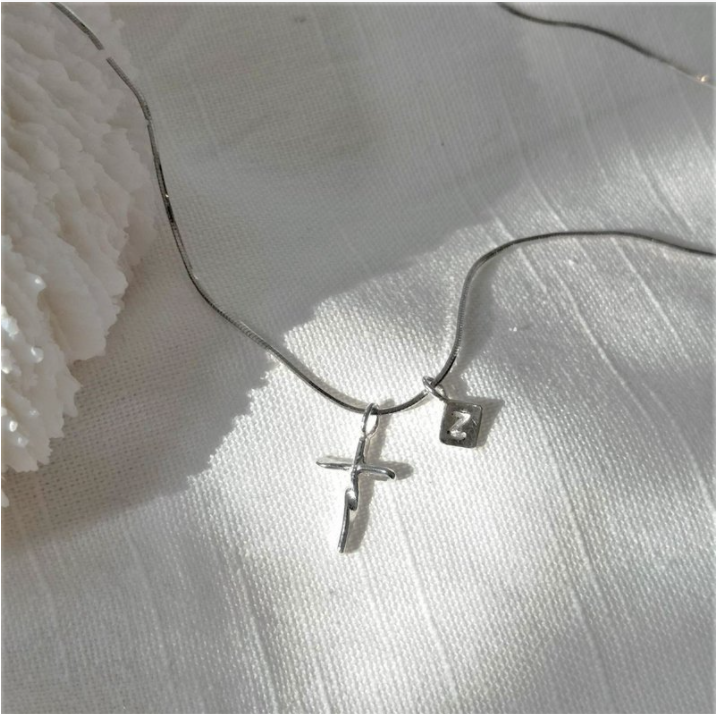 │訂製│流線十字架項鍊 • 字母方塊 • 純銀項鍊