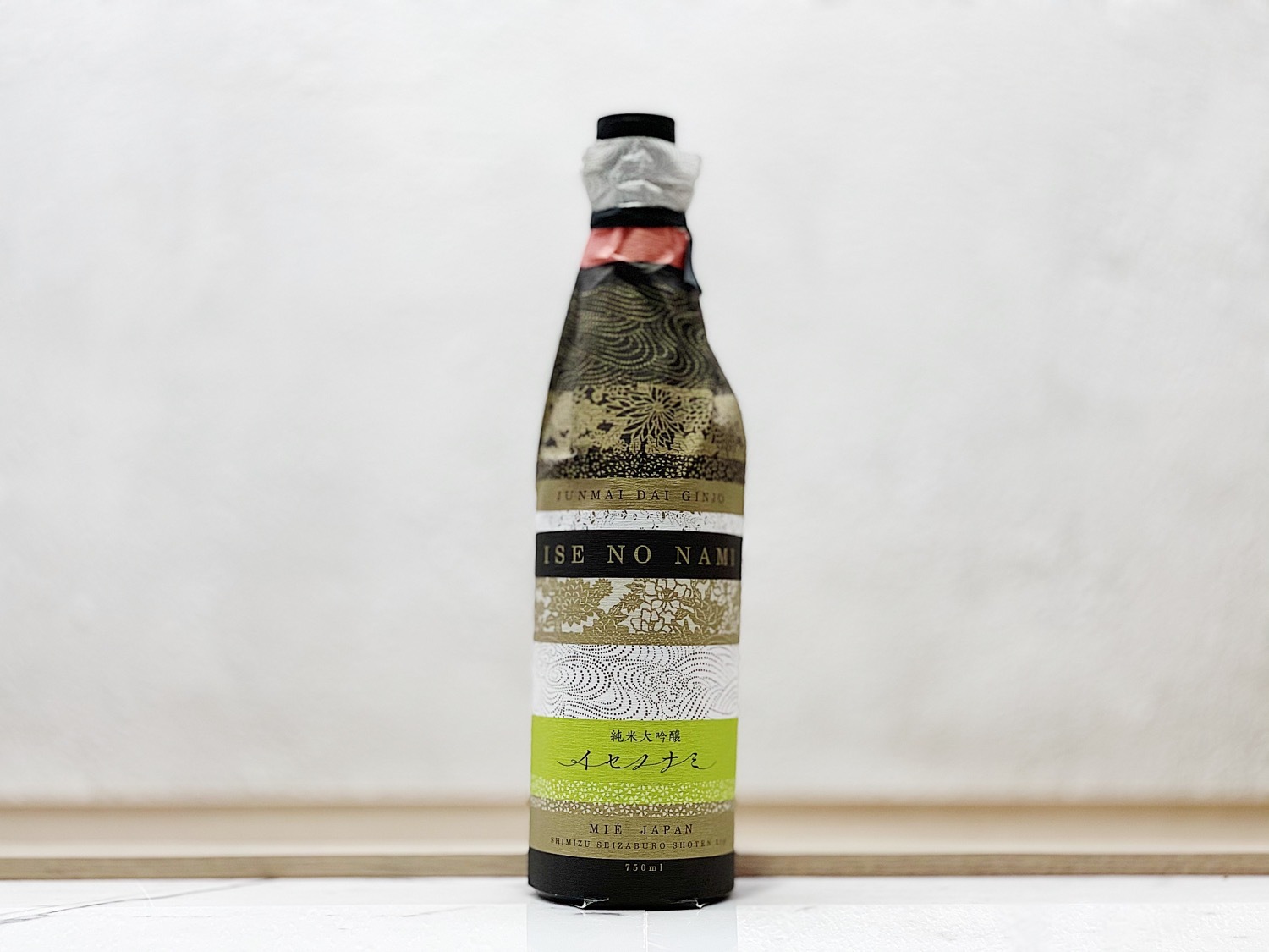 作 純米大吟釀 イセノナミ