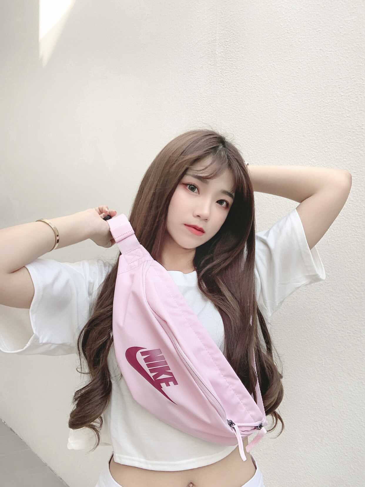 Nike Heritage Hip Pack Baby Pink 腰包