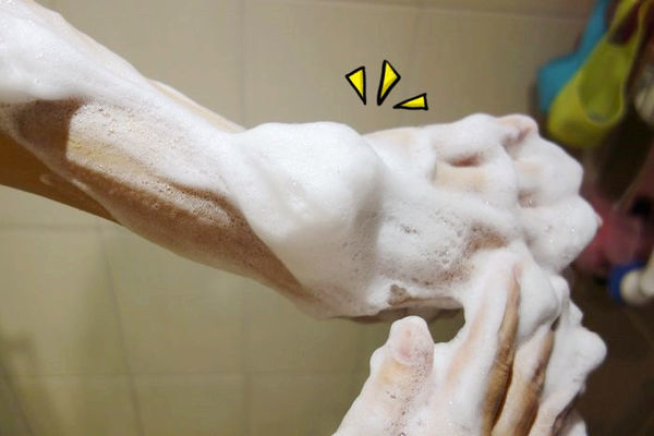 日本消味神皂 黑職柿軽肌皂