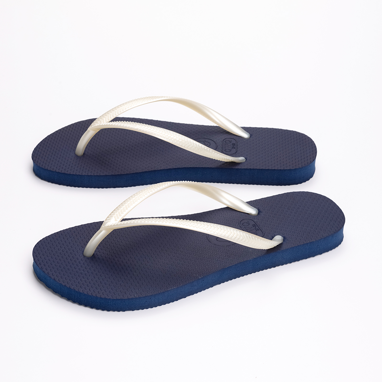 Slim跳色系列 【藏藍】白鞋帶 女款平底人字夾腳拖