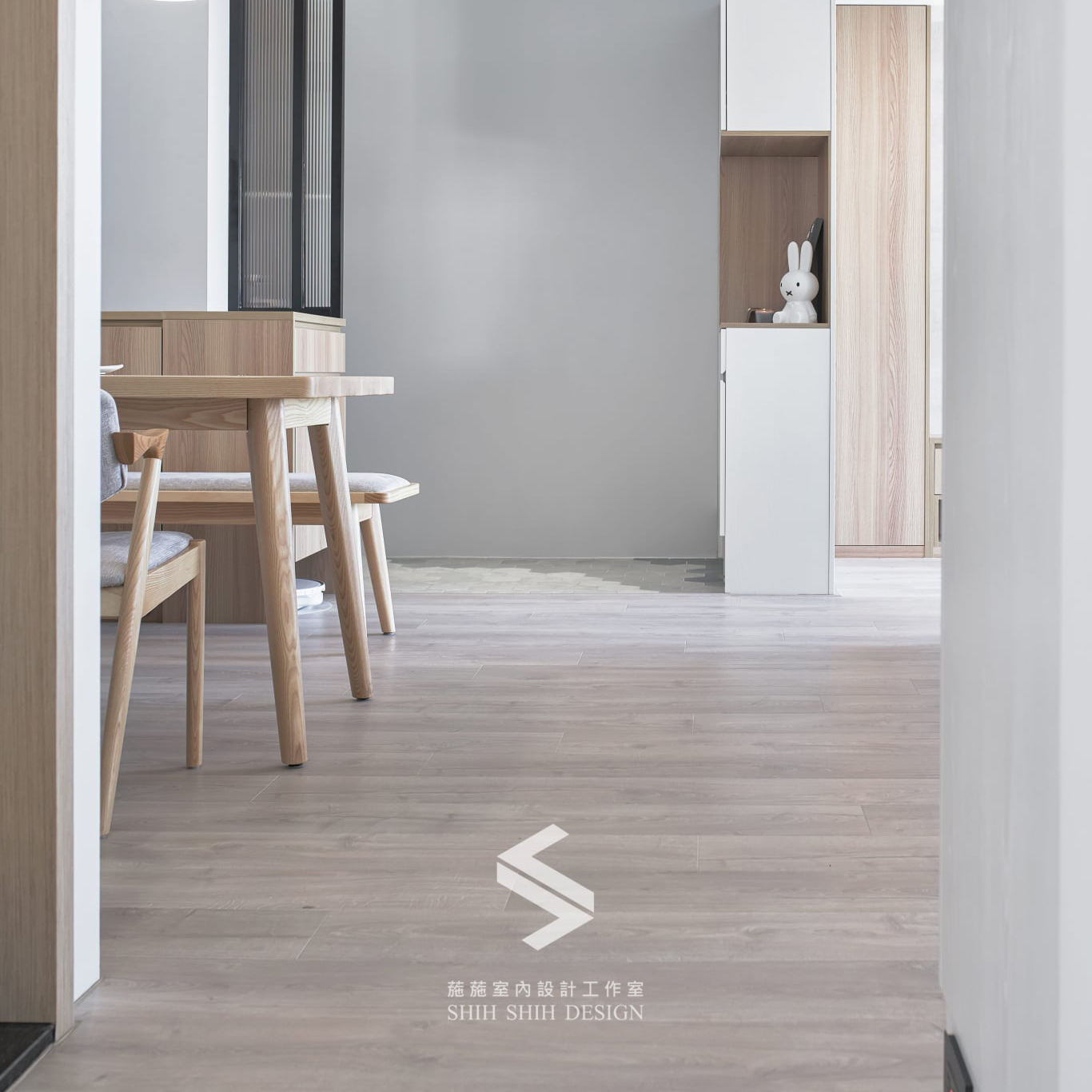 Finn北歐梣木全實木餐桌(可訂製)