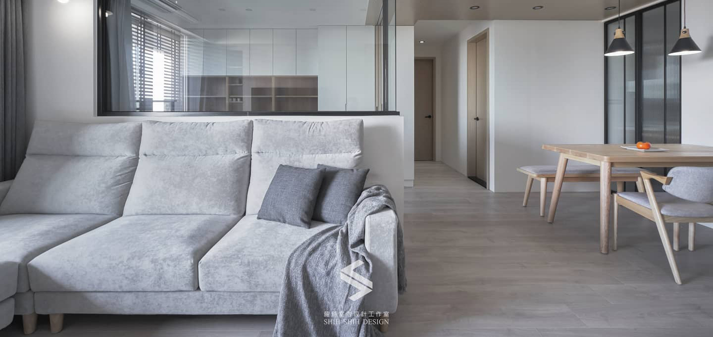 Finn北歐梣木全實木餐桌(可訂製)