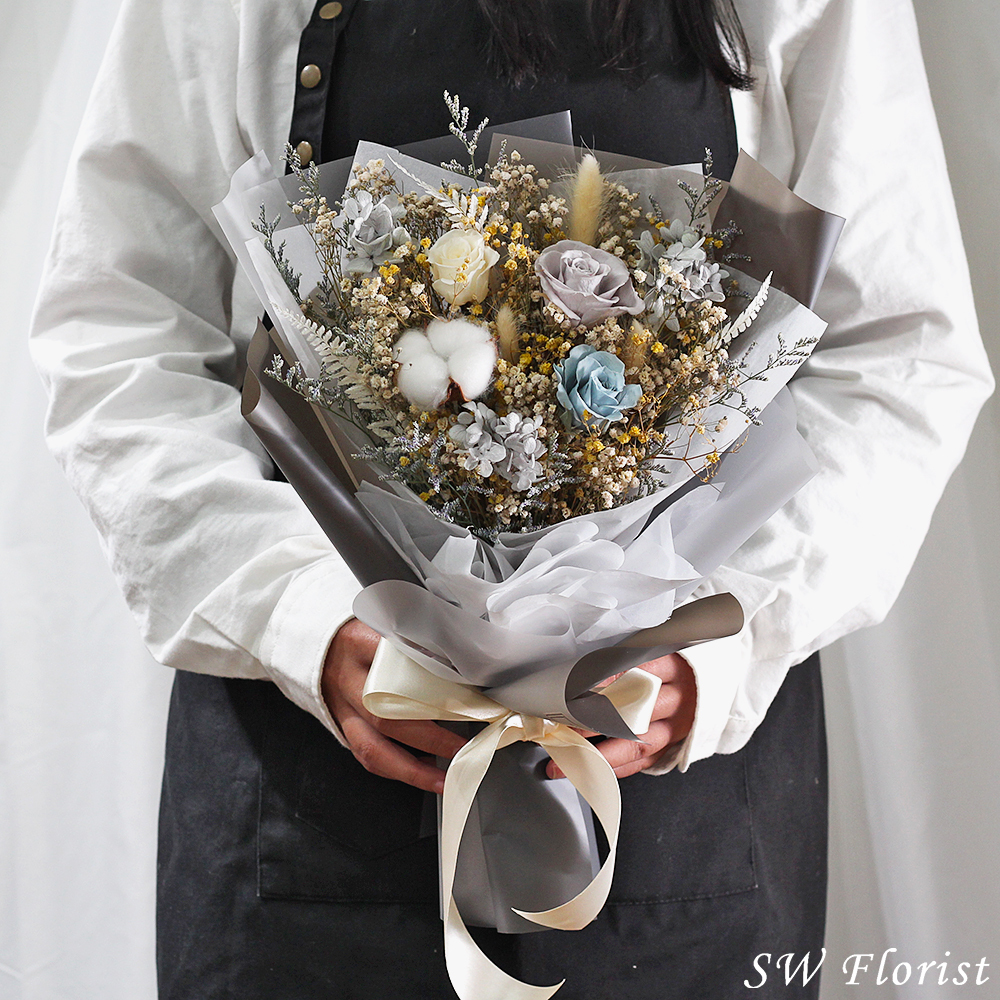 |莫蘭迪超級解憂灰-滿天星-永生玫瑰花束-森林的早晨-大型|