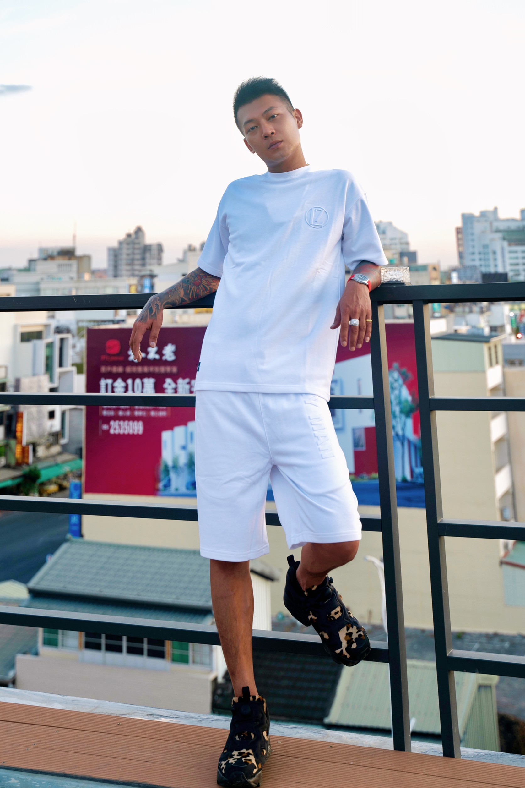 Lazy Man 休閒落肩鋼印套裝