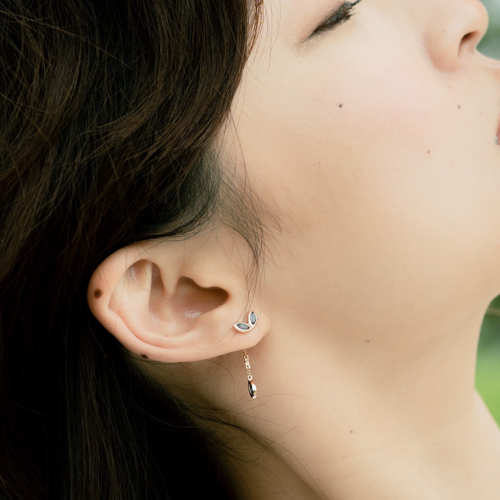 14K小落葉真鑽倫敦托帕石耳鍊