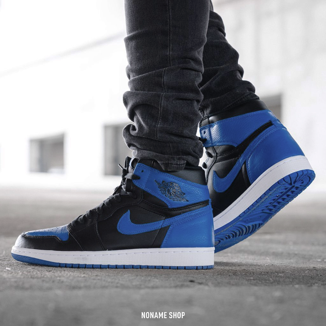 NIKE AIR JORDAN 1 Mid 