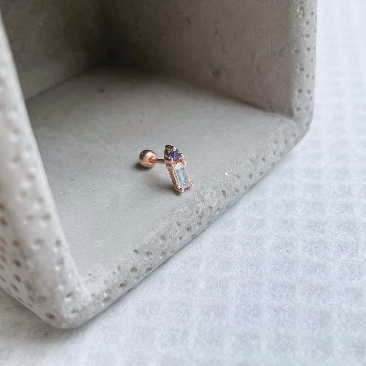 小燭台月光堇青轉珠耳環