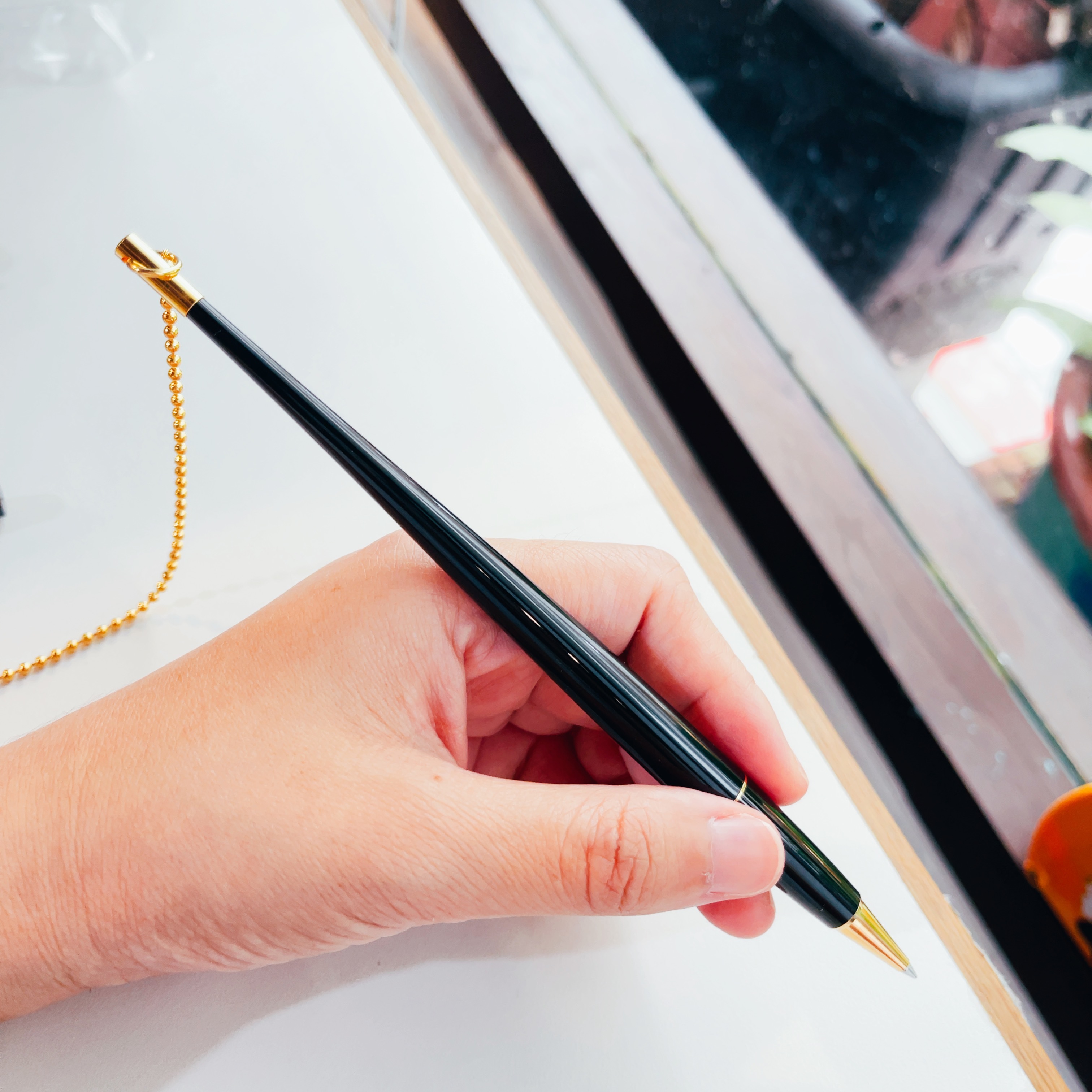 PLATINUM BALL-POINT PEN