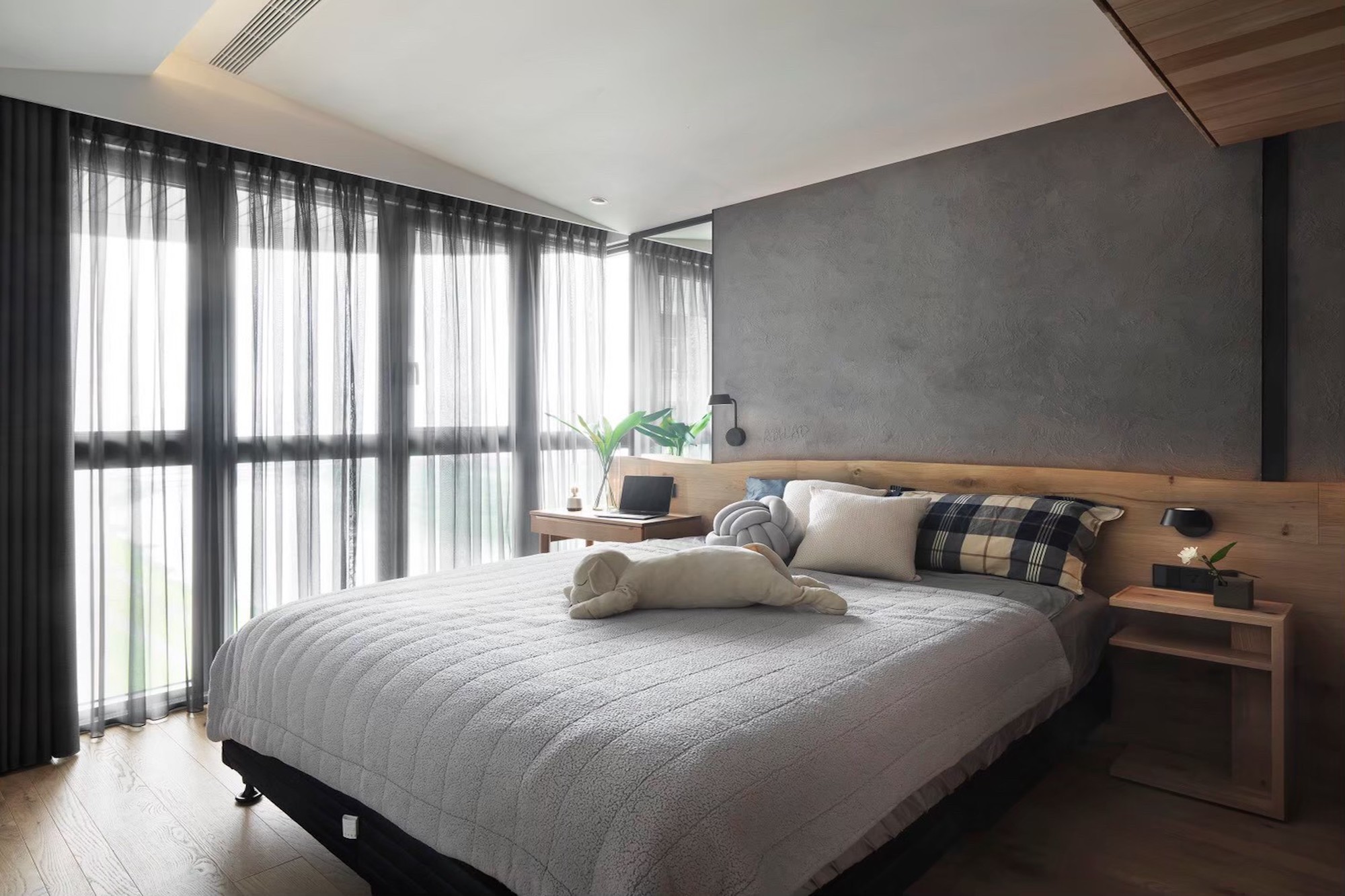 實木裝潢,有木,實木床頭片, 寮國香杉