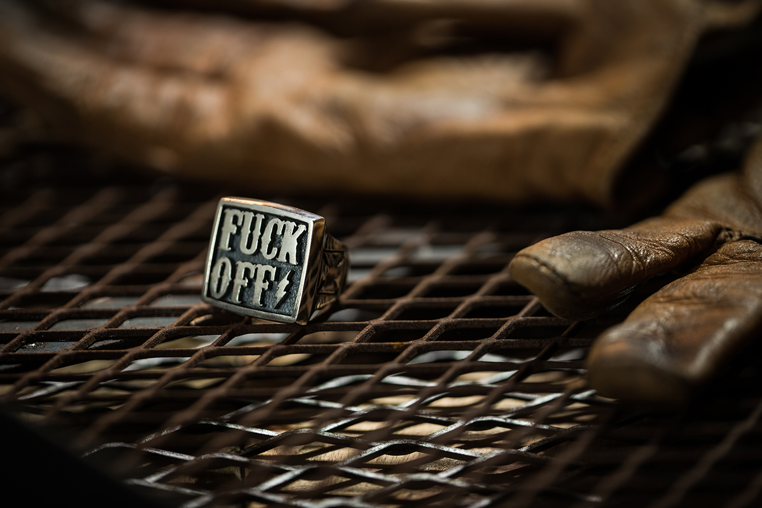 *Black Venom Jewelry- Poison The Fuck Off Ring 純銀滾開戒 。