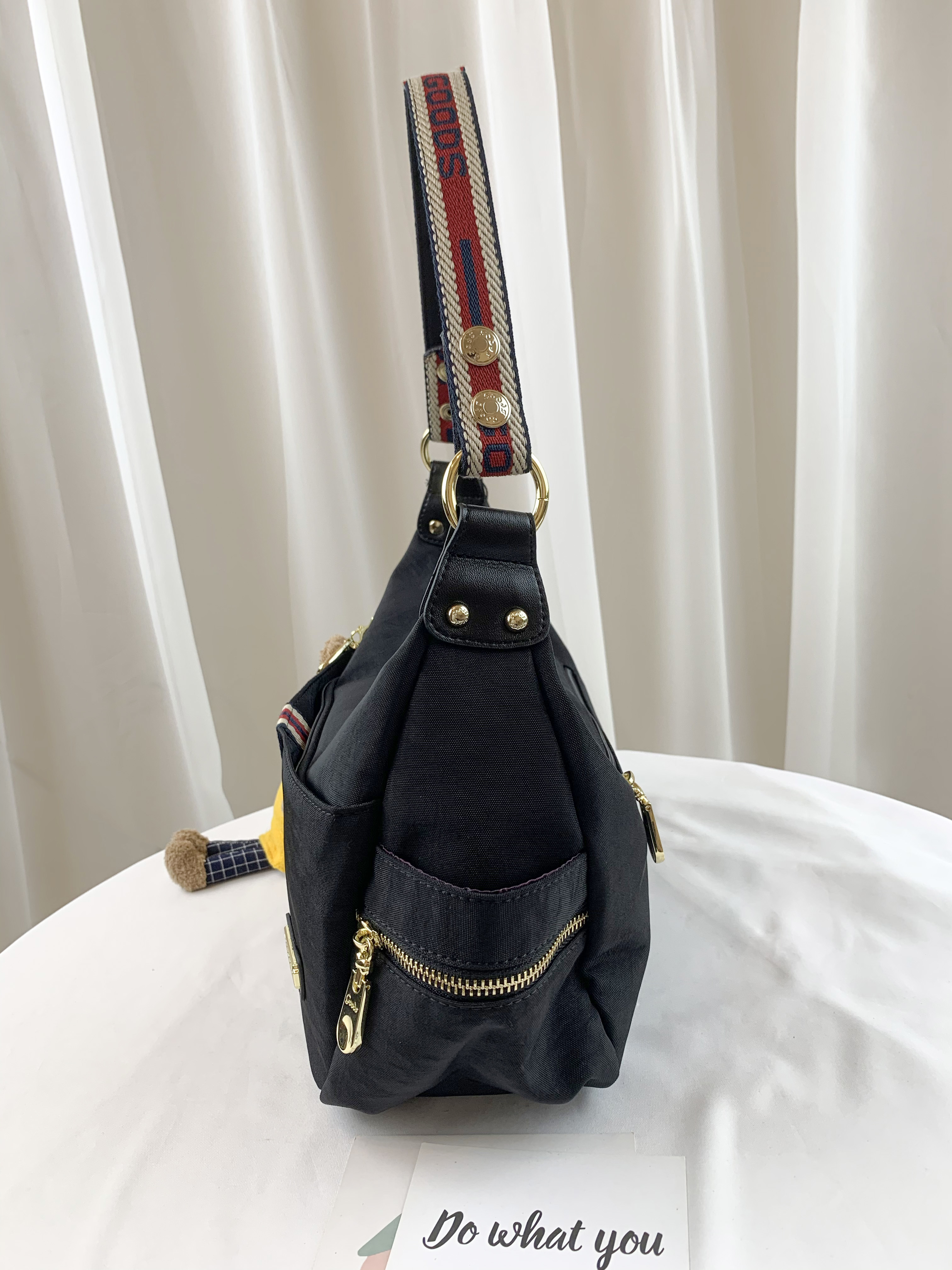 GOODS 織帶黑 防潑水肩背包 / 側背包 附小熊吊飾 #2754