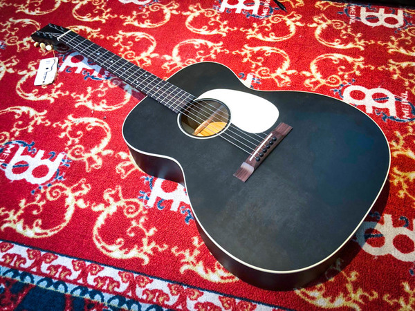 Martin Martin 000-17E 有拾音器 Black Smoke 雲杉木 全單 第 2 張圖片｜三峽吉他 / Bass