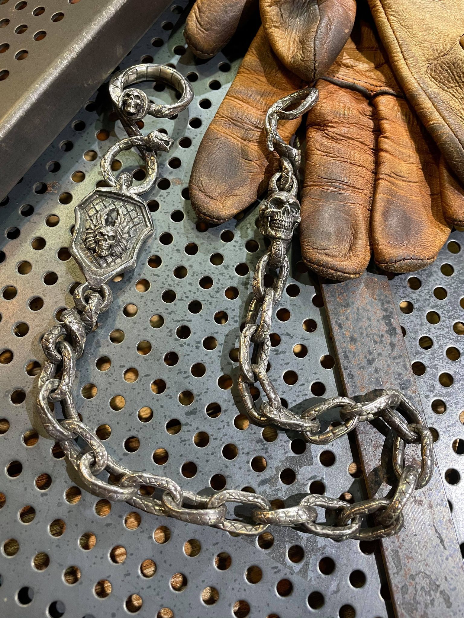 *Black Venom Jewelry- Poison The Lust Wallet Chain 純銀骷顱腰鍊 。