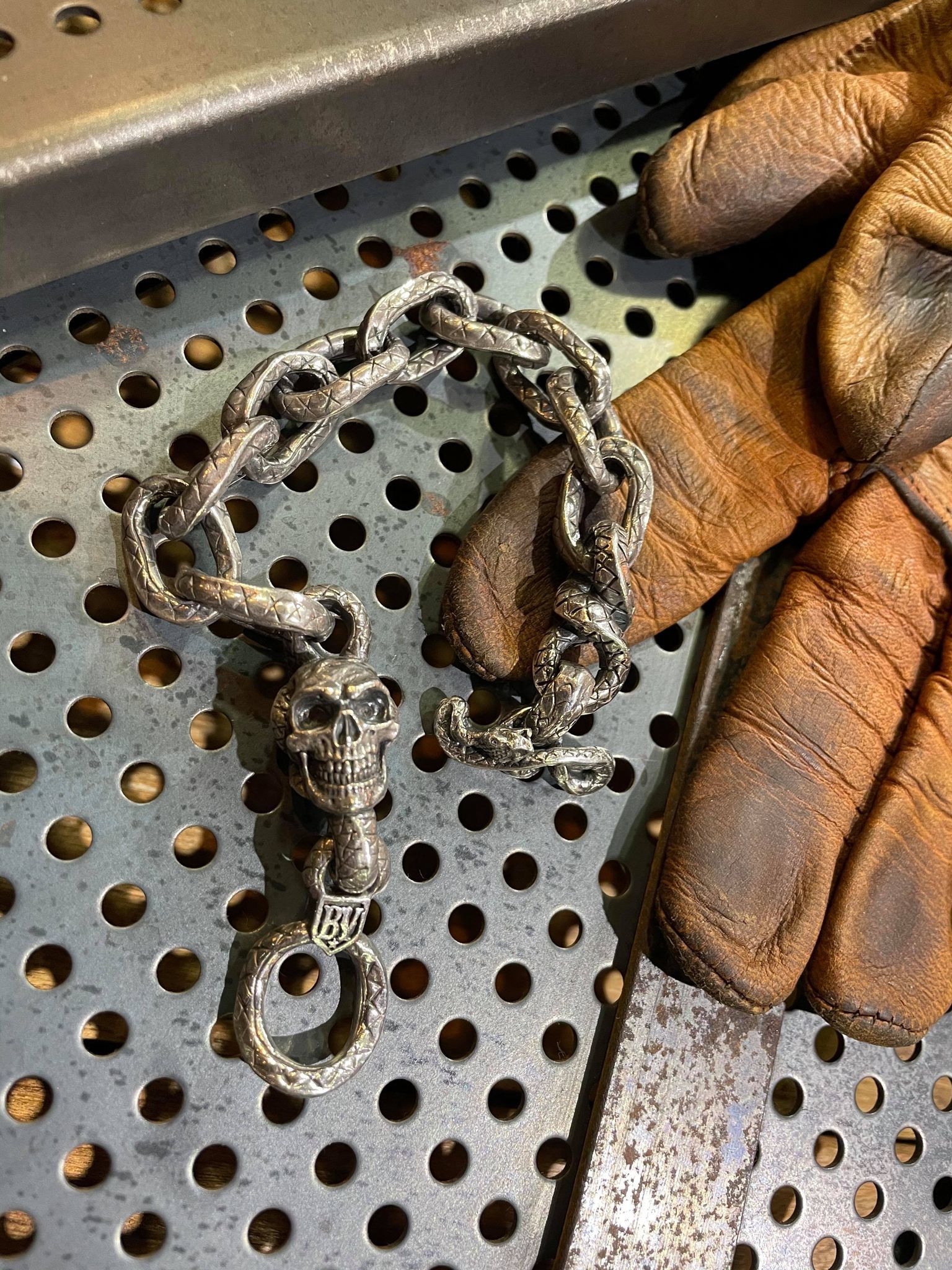 *Black Venom Jewelry- Poison The Lust Bracelet 純銀骷顱手鍊 。