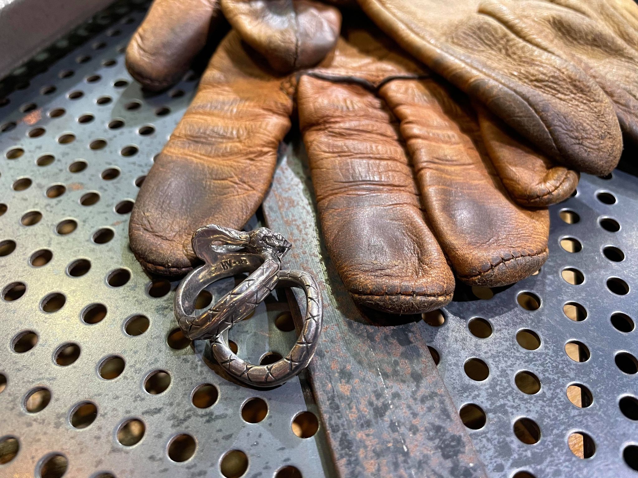 *Black Venom Jewelry- Poison The Snake Ring 純銀雙蛇戒。