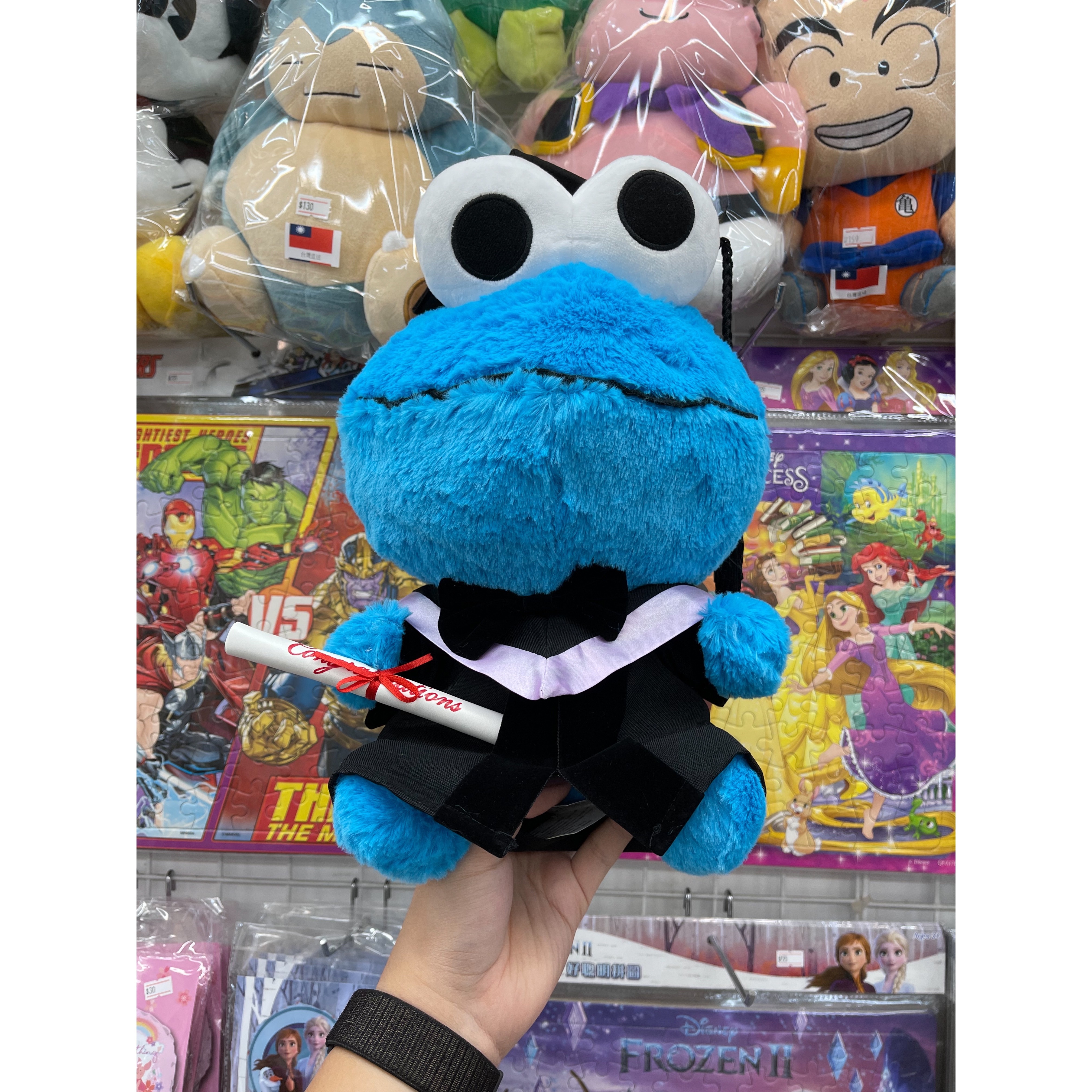 芝麻街畢業公仔