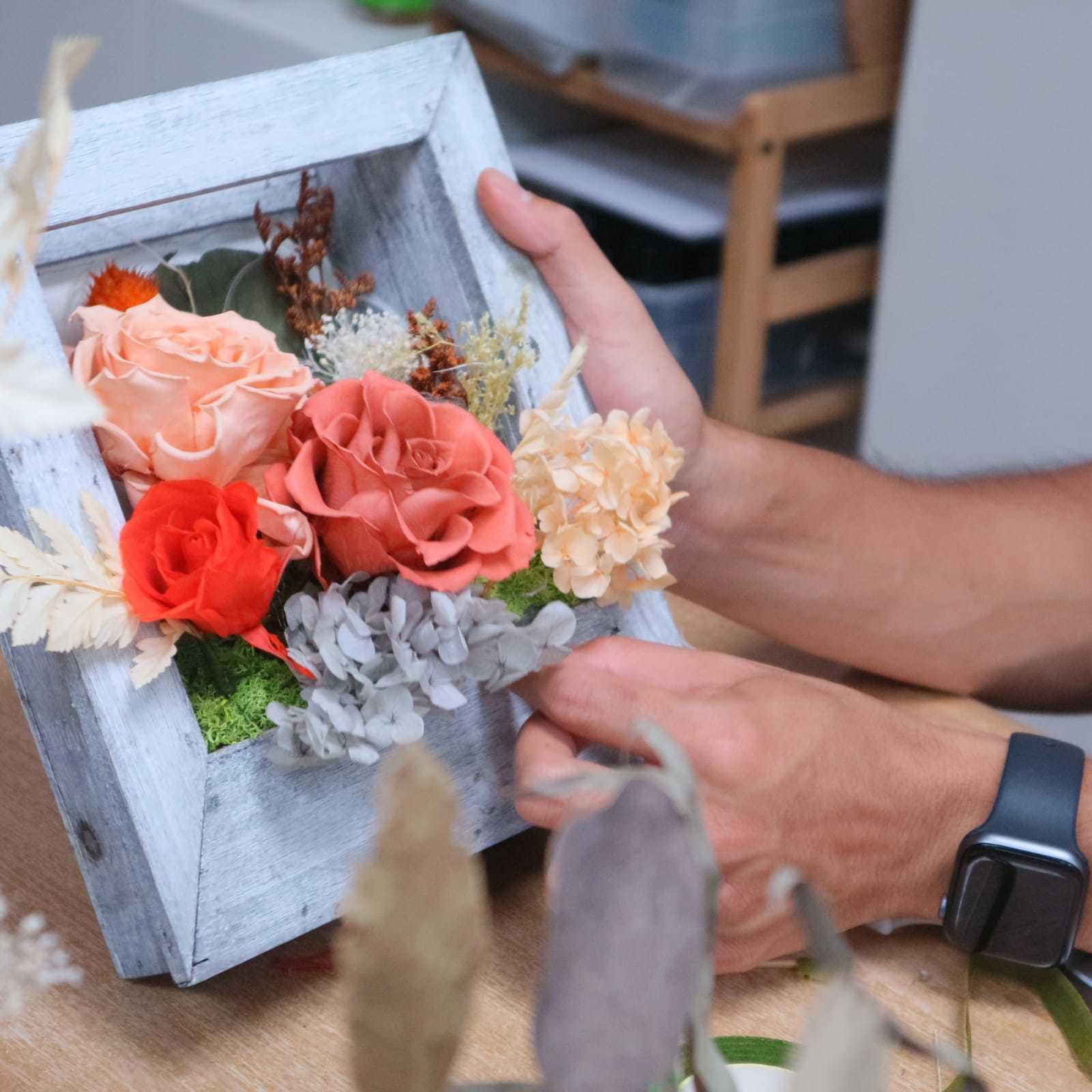 花畫,保鮮花課程,工作坊,本月花藝課程香港diy works,乾燥花課程香港,crecra,興趣班香港,興趣班,乾花製作班,手工禮物工作坊,公司員工工作坊,商場工作坊, ,品牌活動工作坊,保鮮花制作班,興趣班,保鮮花香港,乾花手作,保鮮花相架,