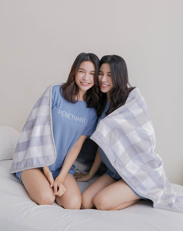 法蘭絨格紋雙層披肩毯