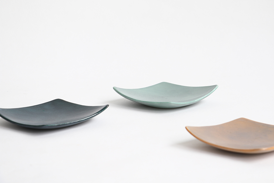 祥見知生選品-矢尾板克則 色化妝豆皿