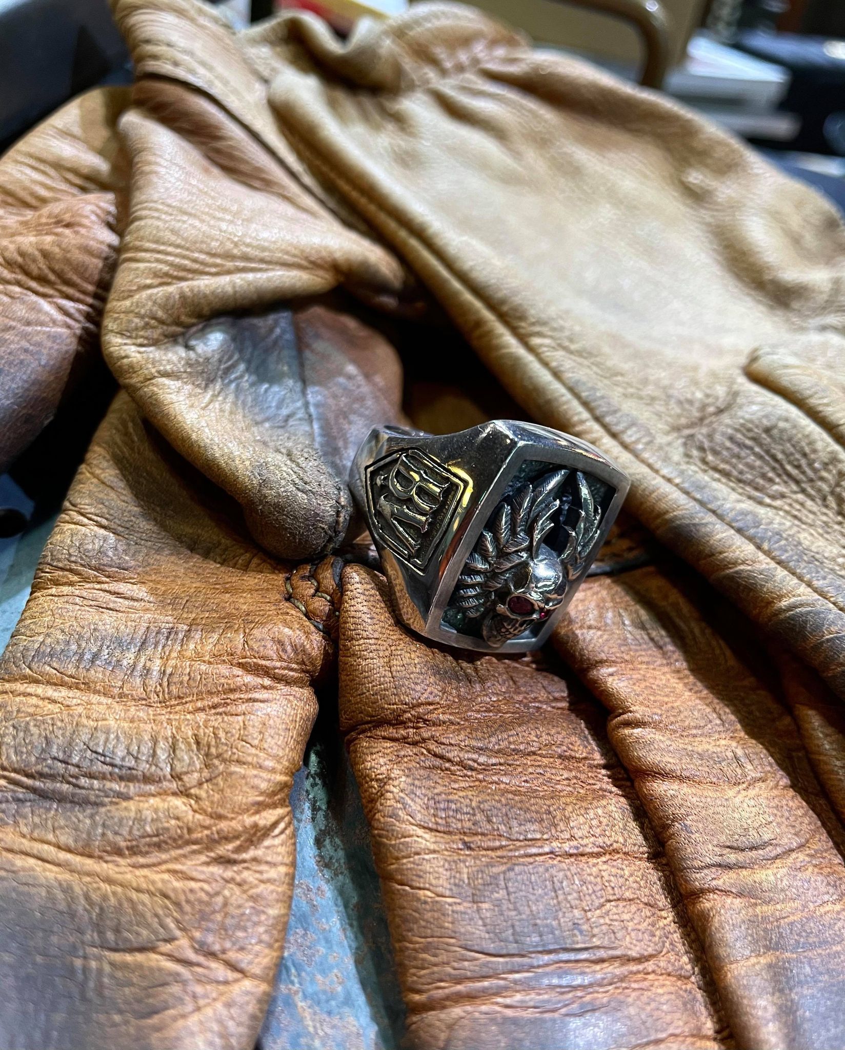 *Black Venom Jewelry- Poison The Skull Club Ring with Ruby 紅寶石眼骷顱車隊戒。