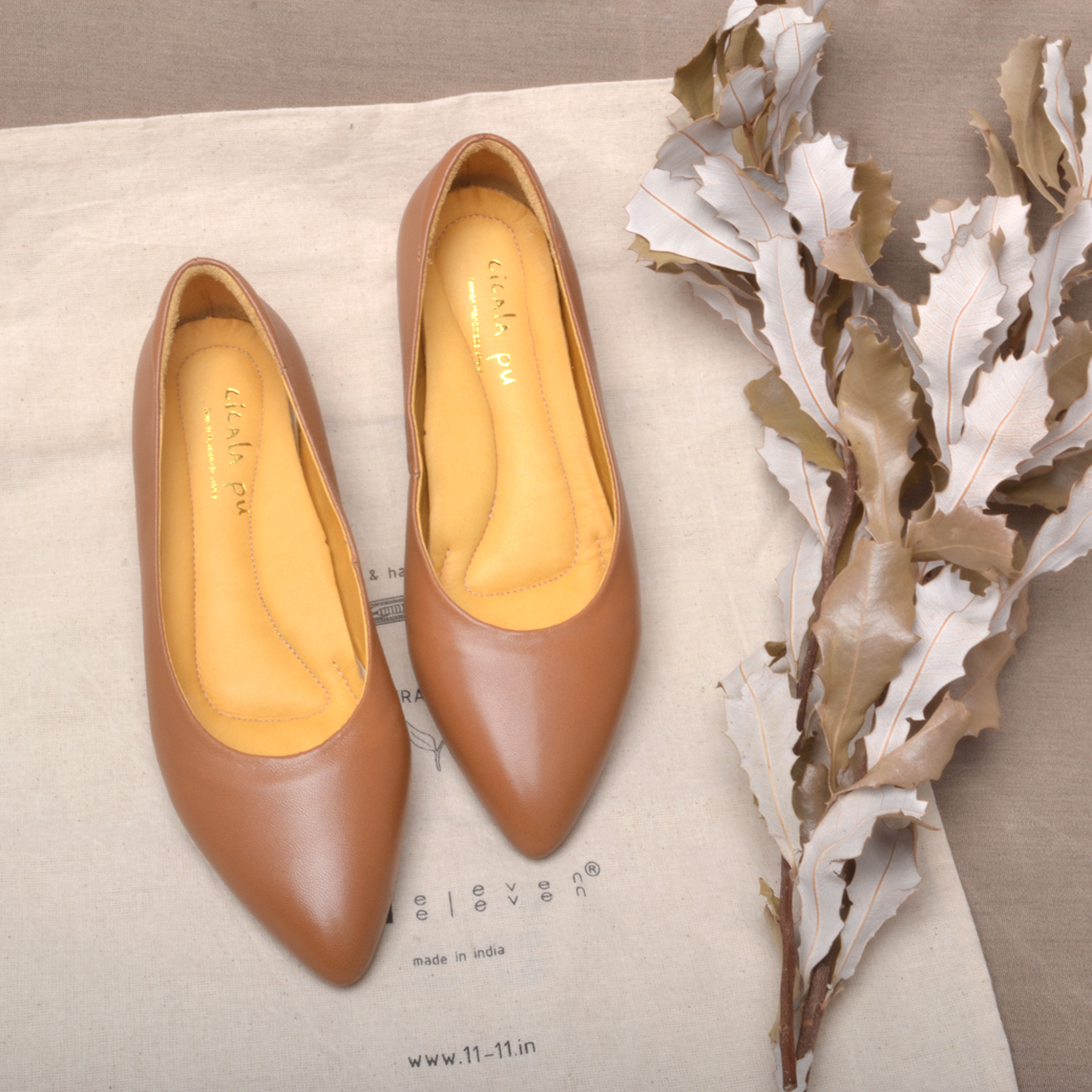 842 復古棕 尖頭平底鞋