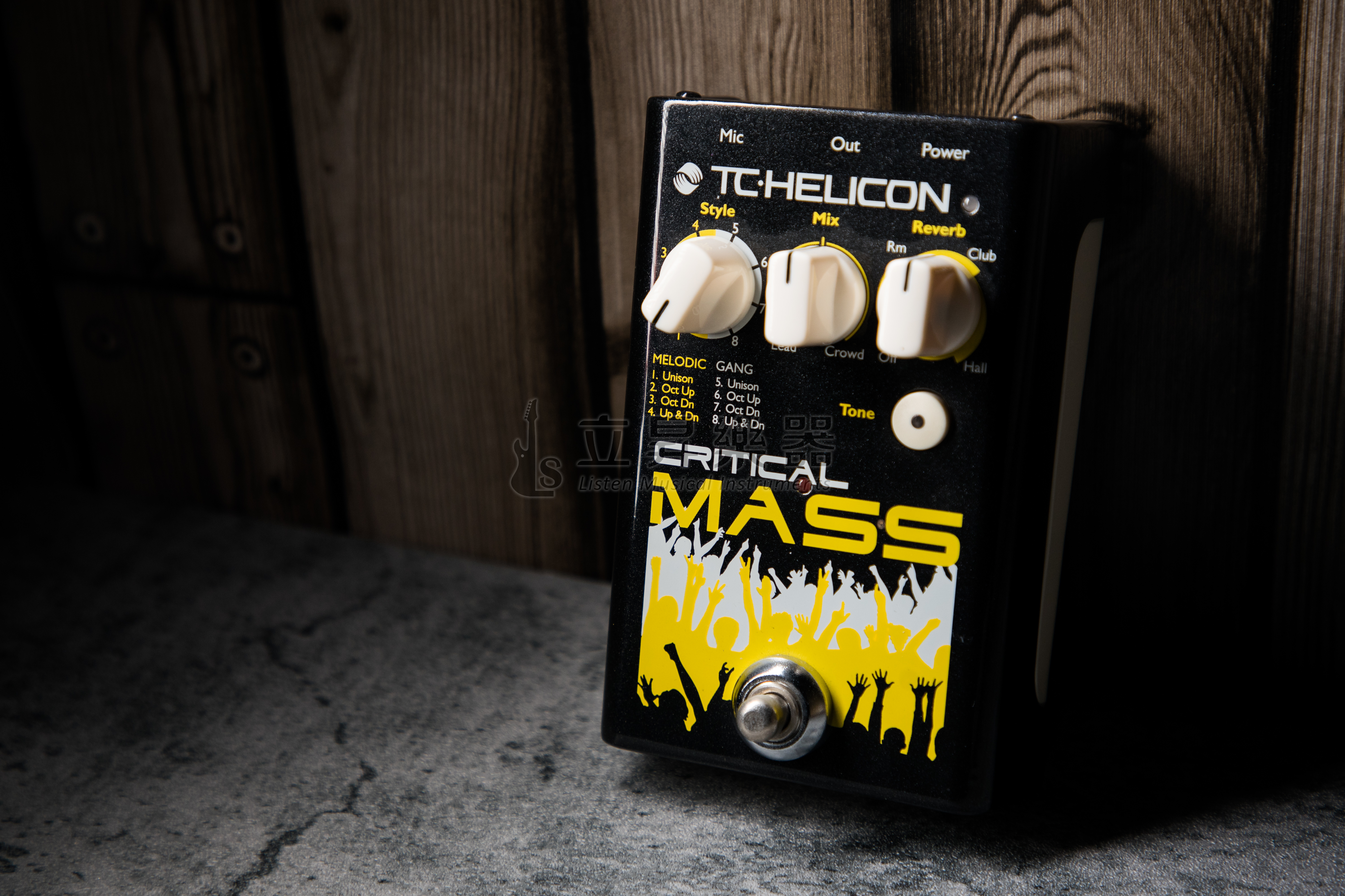 TC HELICON CRITICAL MASS 人聲效果器 殘響 合聲 效果器 公司貨