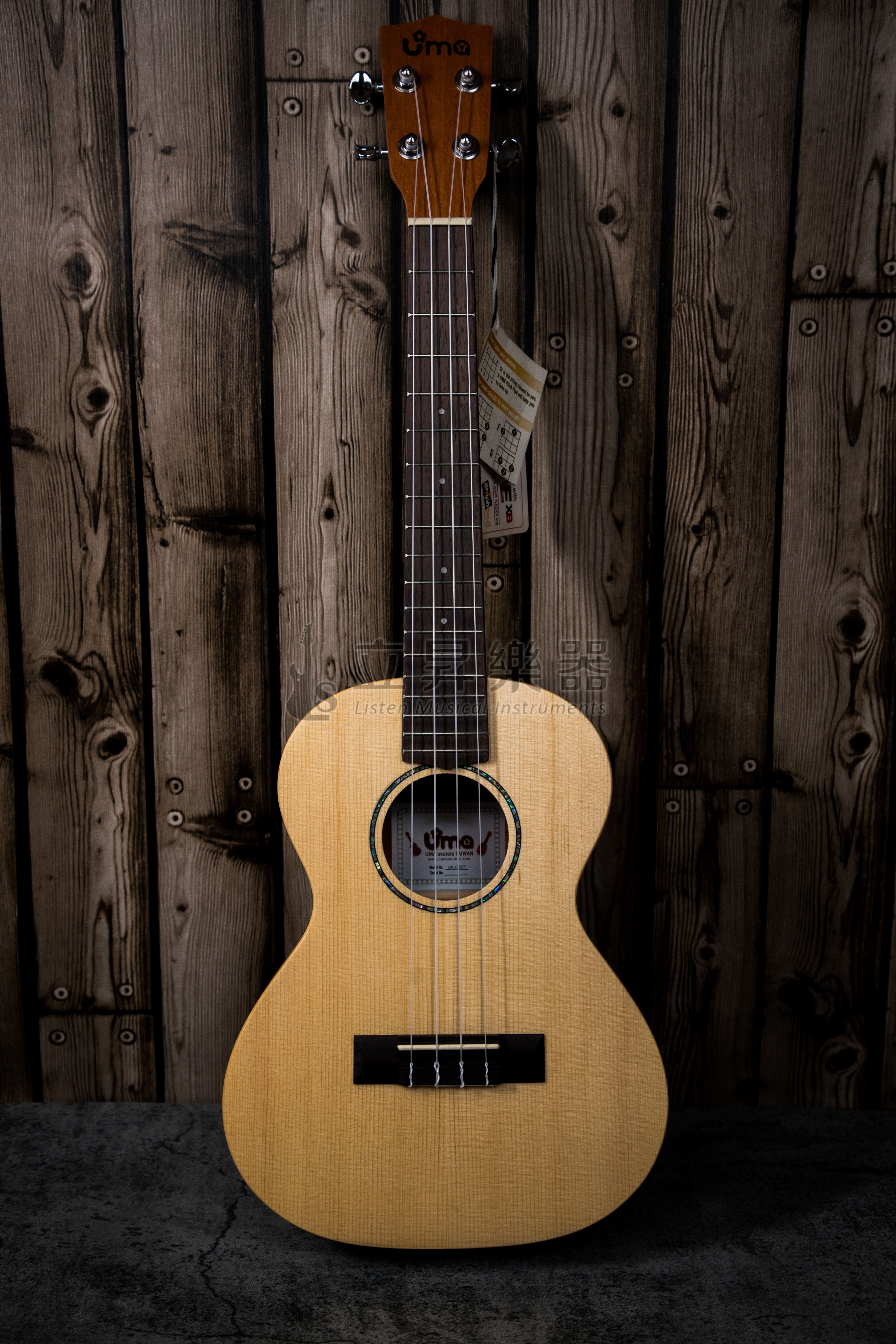 Uma UK-06ST 26吋 雲杉面單 烏克麗麗