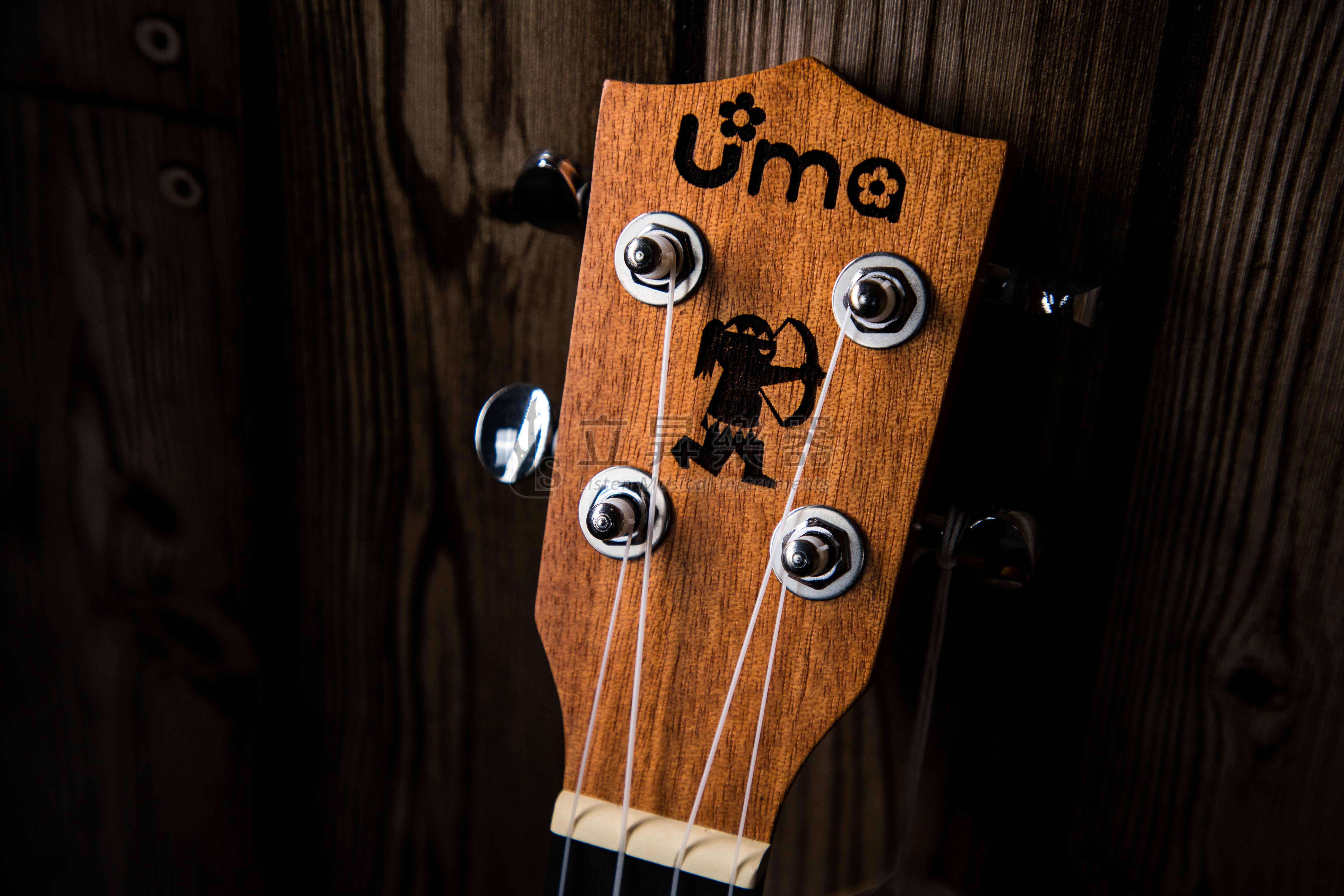 UMA UMA VALI-ST 太陽圖騰 桃花心木面單 26吋 烏克麗麗【附原廠琴袋】 第 3 張圖片｜三峽烏克麗麗