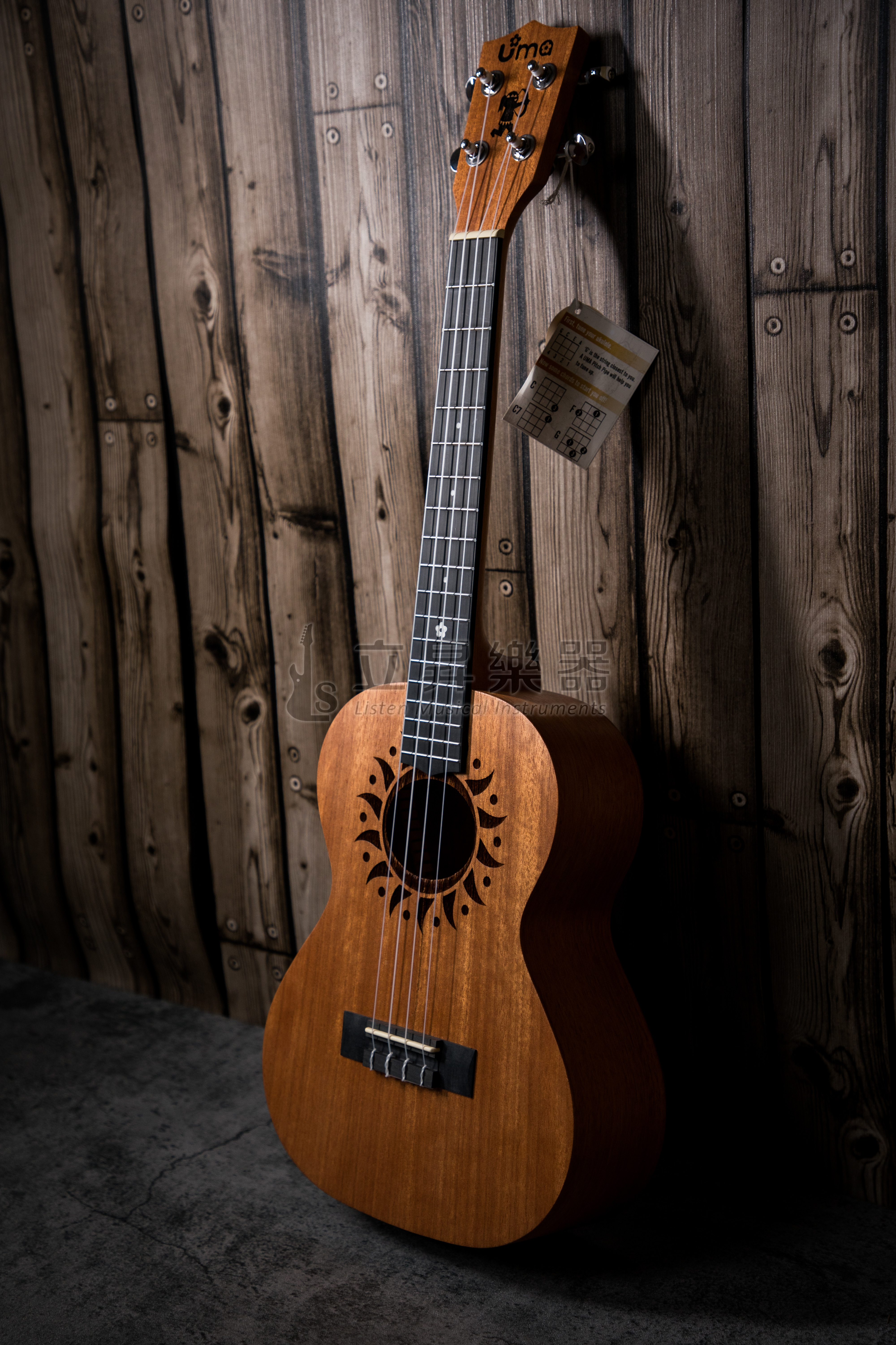 UMA VALI-ST 太陽圖騰 桃花心木面單 26吋 烏克麗麗【附原廠琴袋】