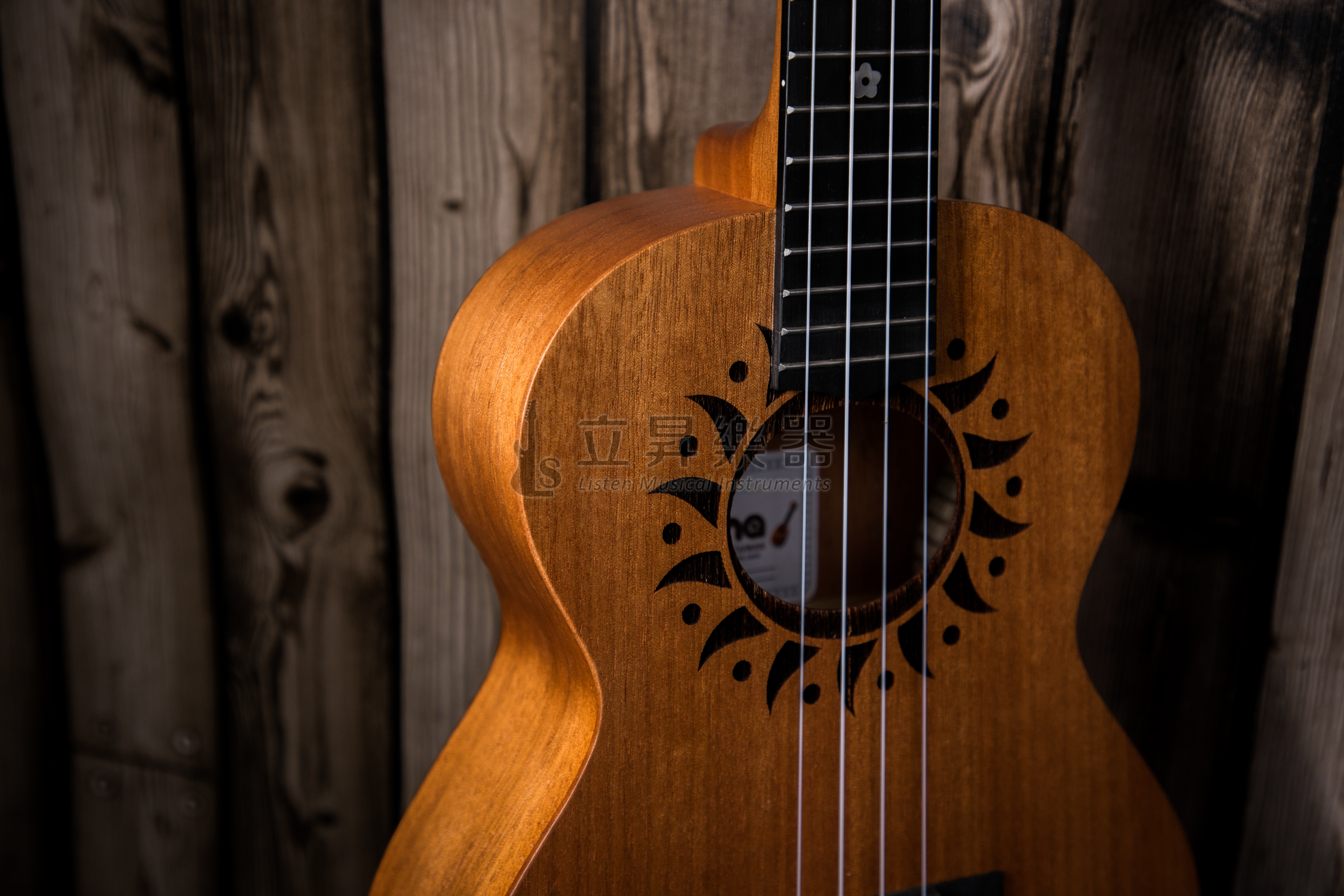 UMA UMA VALI-ST 太陽圖騰 桃花心木面單 26吋 烏克麗麗【附原廠琴袋】 第 4 張圖片｜三峽烏克麗麗