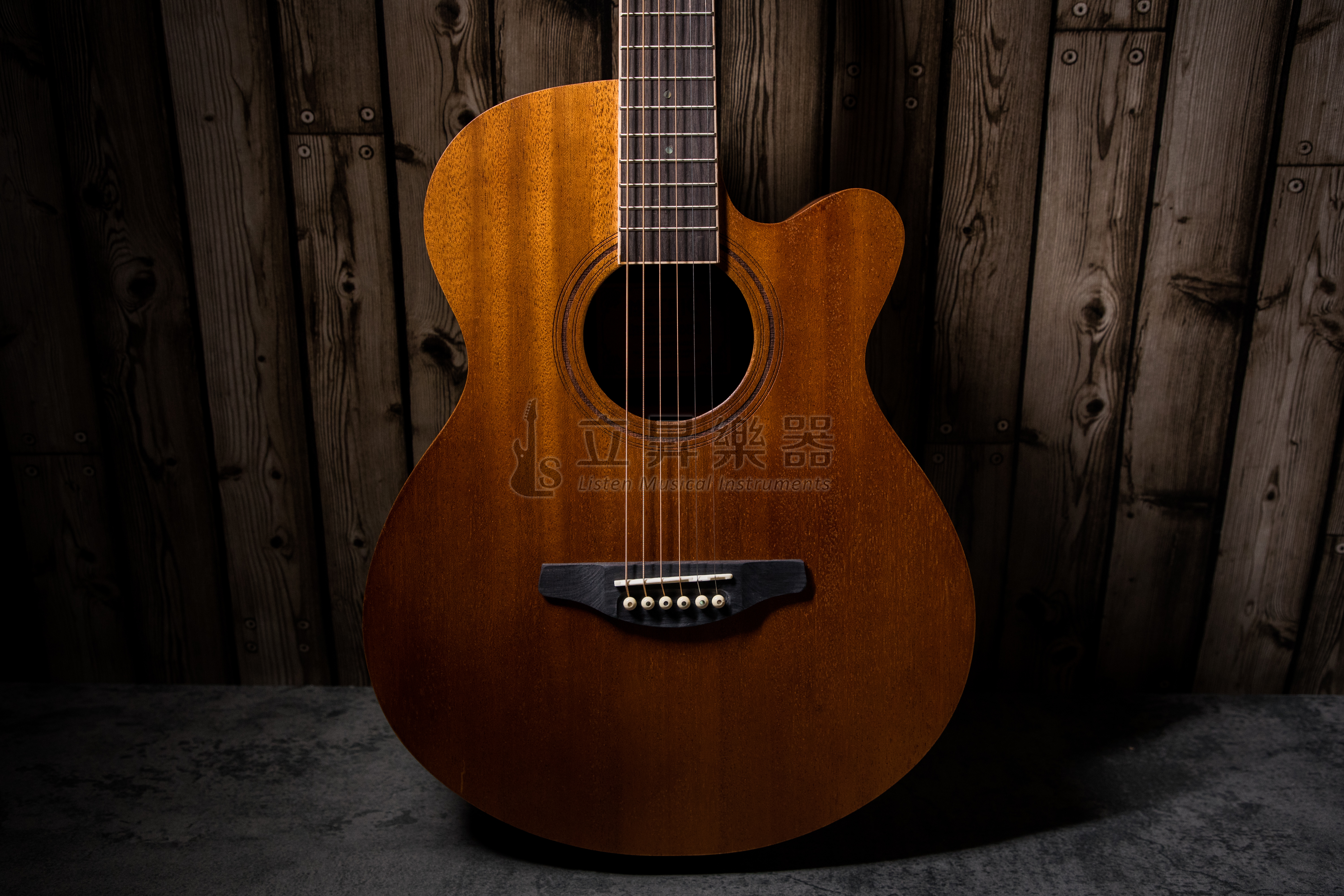 METRIC METRIC MTC-M02S 40吋 桃花心木面單板 GA桶缺角 木吉他 (附琴袋、配件包) 第 3 張圖片｜三峽吉他 / Bass